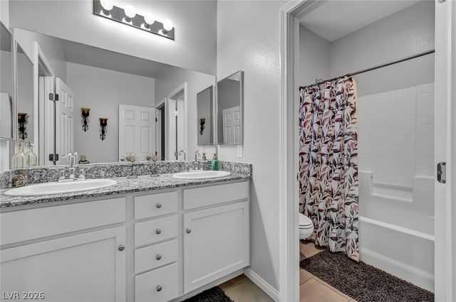 10430 West Amulet Ridge Court, Las Vegas, NV 89149