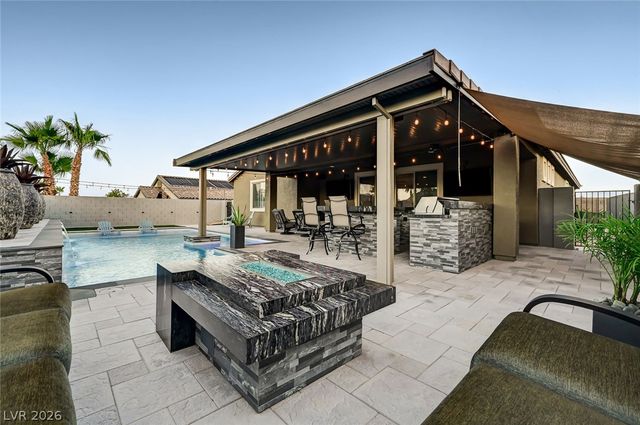 10430 West Amulet Ridge Court, Las Vegas, NV 89149
