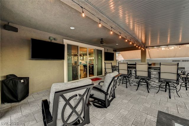10430 West Amulet Ridge Court, Las Vegas, NV 89149