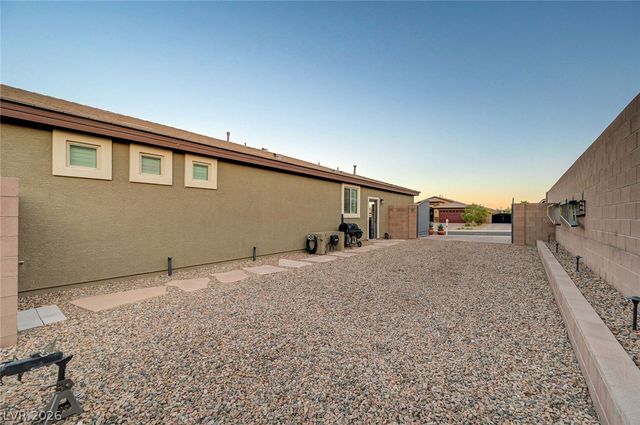 10430 West Amulet Ridge Court, Las Vegas, NV 89149