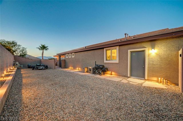10430 West Amulet Ridge Court, Las Vegas, NV 89149