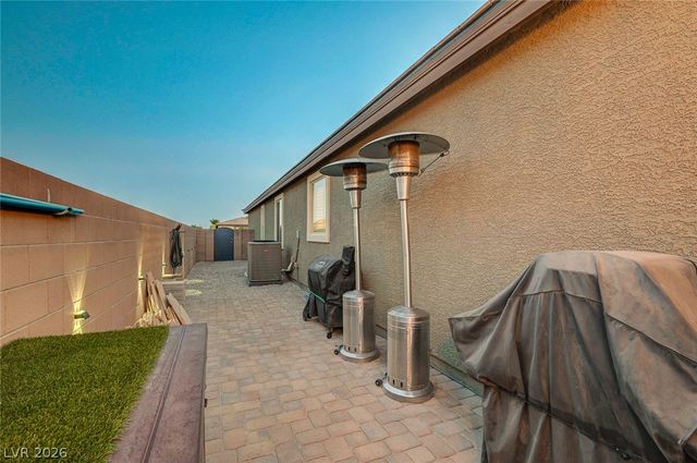 10430 West Amulet Ridge Court, Las Vegas, NV 89149
