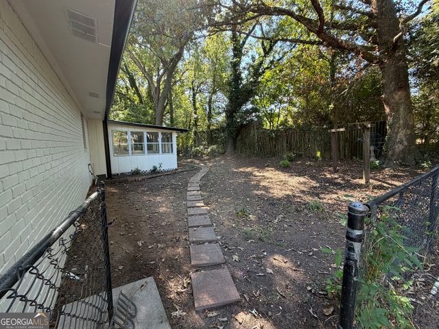 1617 W Kellogg Circle, Douglasville, GA 30134