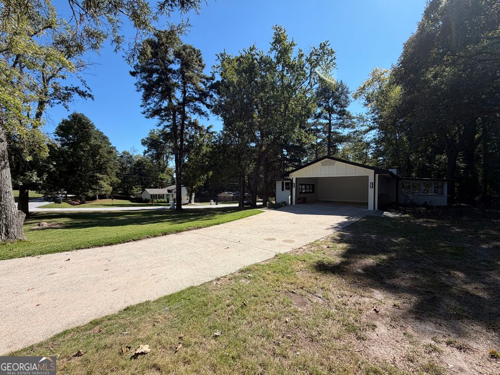 1617 W Kellogg Cir, Douglasville, GA 30134 — photo 4
