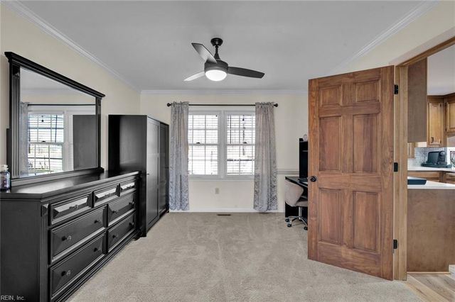 129 Stone Lake CT, Yorktown, VA 23693