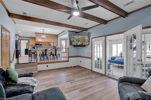 129 Stone Lake CT, Yorktown, VA 23693