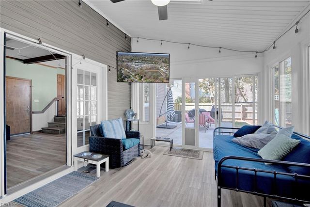 129 Stone Lake CT, Yorktown, VA 23693