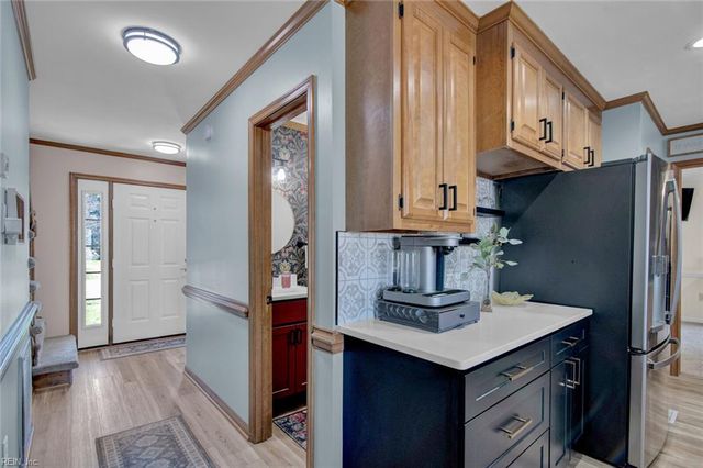 129 Stone Lake CT, Yorktown, VA 23693