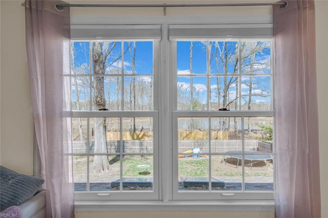 129 Stone Lake CT, Yorktown, VA 23693