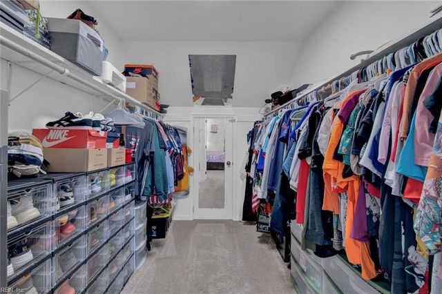 129 Stone Lake CT, Yorktown, VA 23693