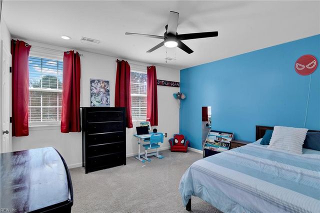 129 Stone Lake CT, Yorktown, VA 23693