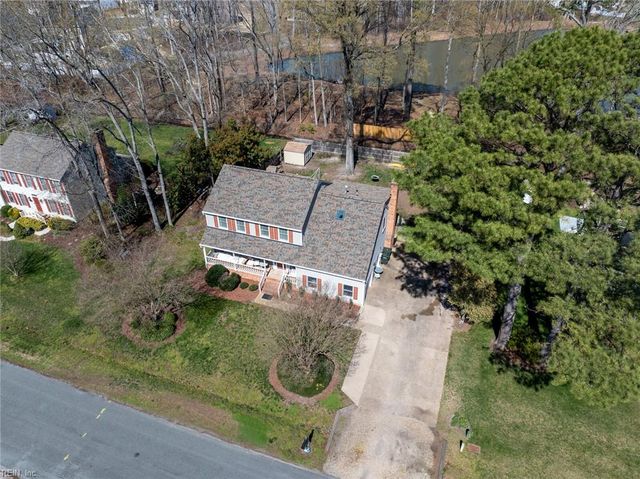 129 Stone Lake CT, Yorktown, VA 23693