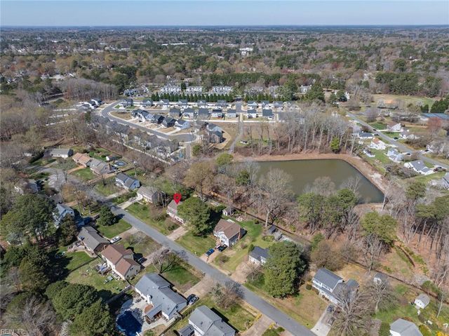 129 Stone Lake CT, Yorktown, VA 23693