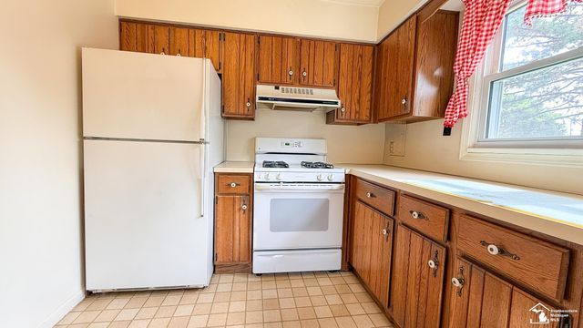 7947 Lake Breeze Drive, Monroe Twp, MI 48161