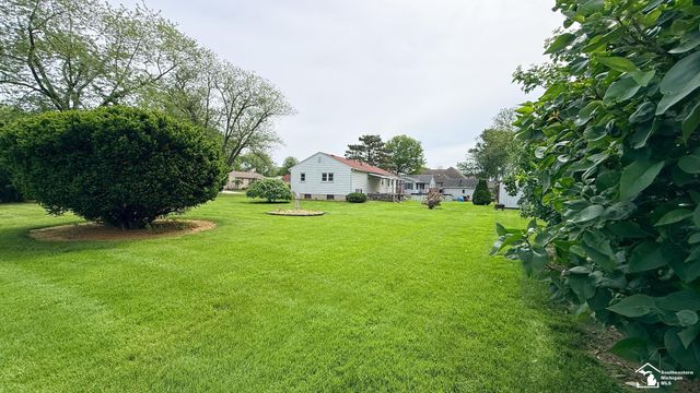 7947 Lake Breeze Drive, Monroe Twp, MI 48161