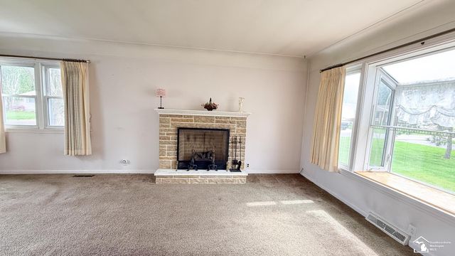 7947 Lake Breeze Drive, Monroe Twp, MI 48161