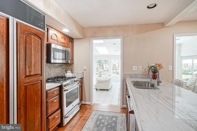 8 BARBERRY MEWS, Medford, NJ 08055