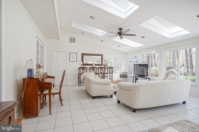 8 BARBERRY MEWS, Medford, NJ 08055