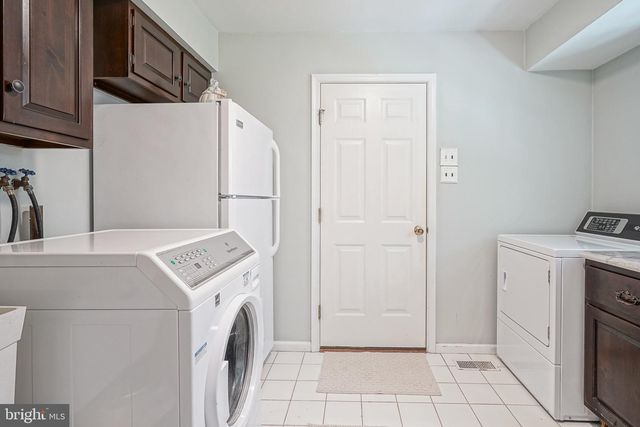 8 BARBERRY MEWS, Medford, NJ 08055