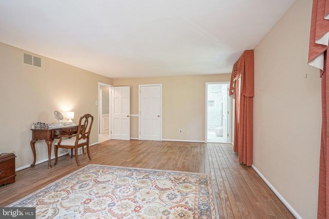 8 BARBERRY MEWS, Medford, NJ 08055