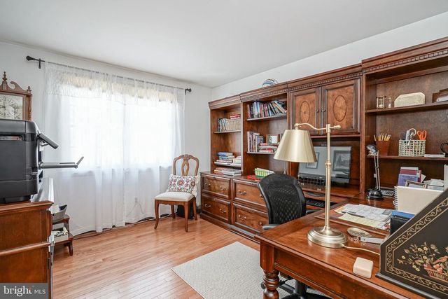 8 BARBERRY MEWS, Medford, NJ 08055