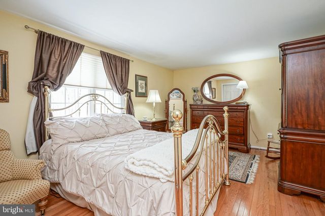 8 BARBERRY MEWS, Medford, NJ 08055