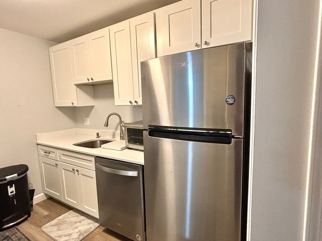 289 Essex St 211, Salem, MA 01970