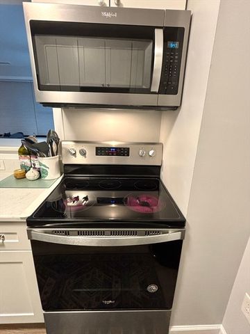 289 Essex St 211, Salem, MA 01970