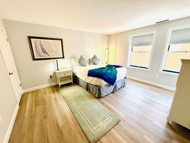 289 Essex St 211, Salem, MA 01970