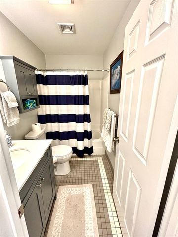 289 Essex St 211, Salem, MA 01970