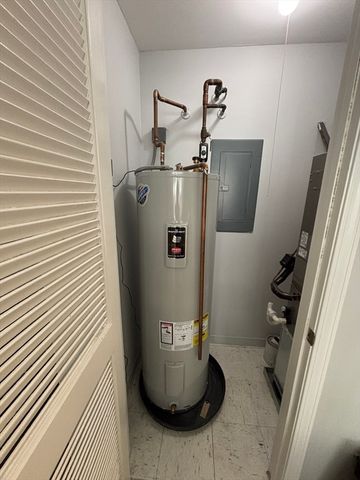 289 Essex St 211, Salem, MA 01970