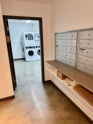 289 Essex St 211, Salem, MA 01970