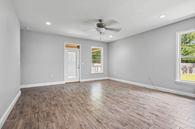 2 Marty Ln Lane, Fort Walton Beach, FL 32547