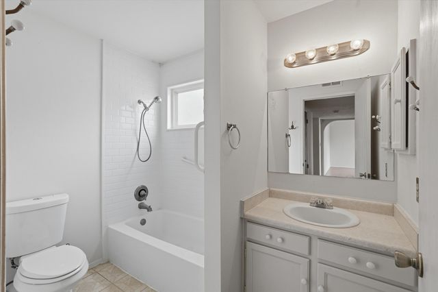 153 Mica Drive NE, Albuquerque, NM 87124