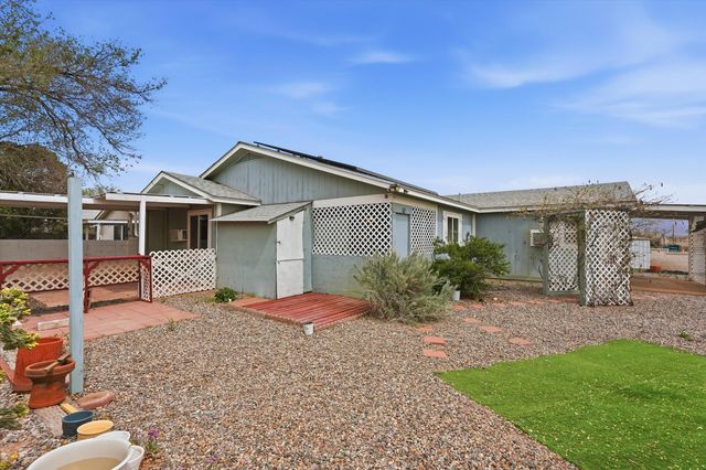 153 Mica Drive NE, Albuquerque, NM 87124