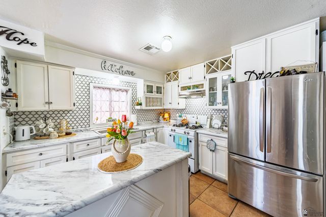 1185 S B St, San Luis, AZ 85336