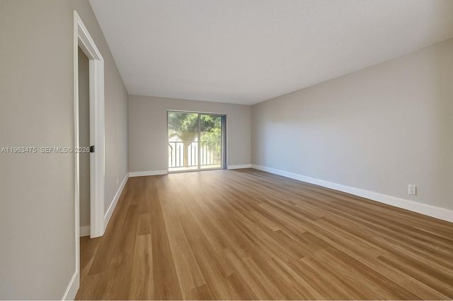 333 NW 17th Ct 203B, Fort Lauderdale, FL 33311