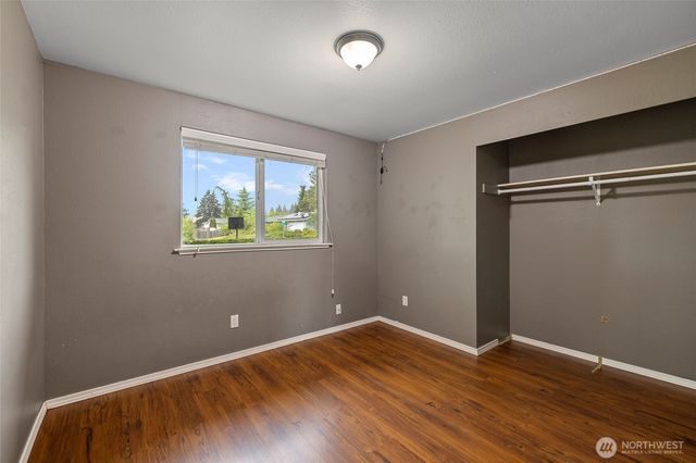 2008 Pacific Place, Mount Vernon, WA 98273