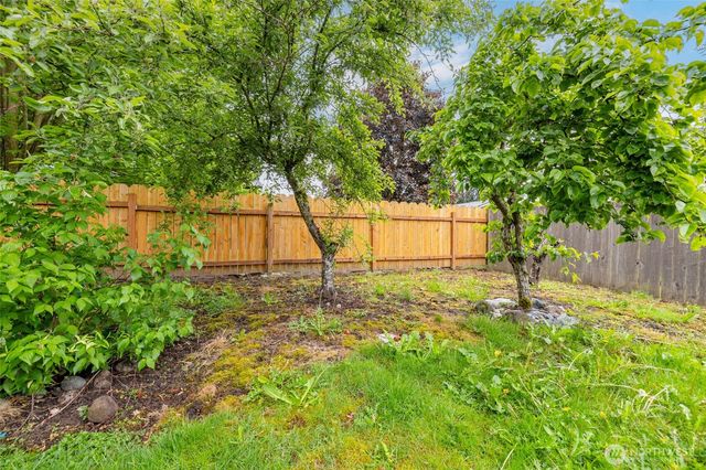 2008 Pacific Place, Mount Vernon, WA 98273