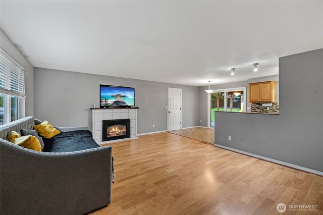 2008 Pacific Place, Mount Vernon, WA 98273