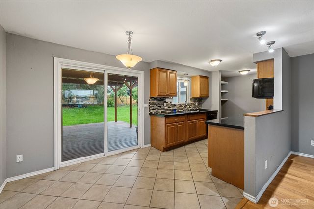 2008 Pacific Place, Mount Vernon, WA 98273