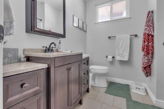 8232 Scarlet Oak Cir, Citrus Heights, CA 95610