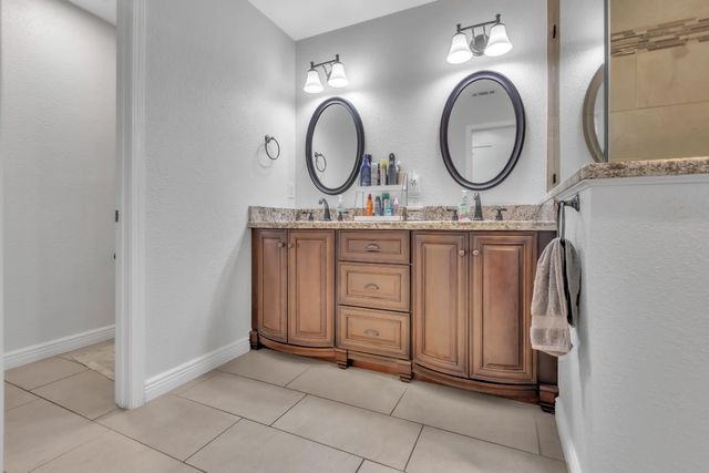 8232 Scarlet Oak Cir, Citrus Heights, CA 95610