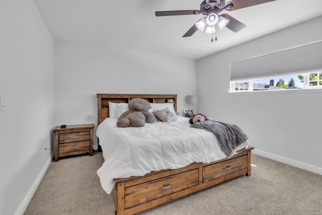 8232 Scarlet Oak Cir, Citrus Heights, CA 95610