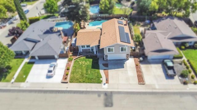 8232 Scarlet Oak Cir, Citrus Heights, CA 95610