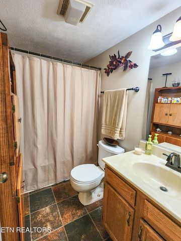 7324 Foxhaven Rd, Knoxville, TN 37918