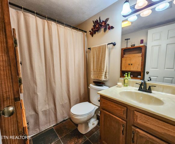 7324 Foxhaven Rd, Knoxville, TN 37918