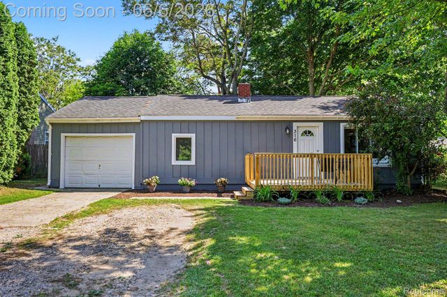 316 Oak Street, Webberville Village, MI 48892