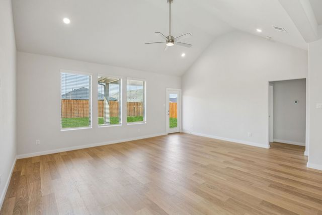 6665 Coyote Valley Trail, Crowley, TX 76036