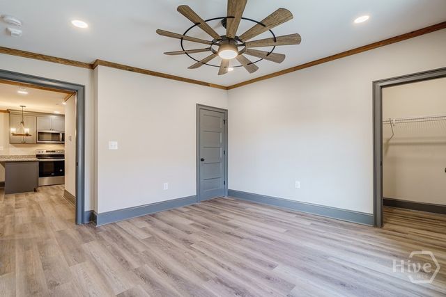 34 Depot St 25, Hartwell, GA 30643